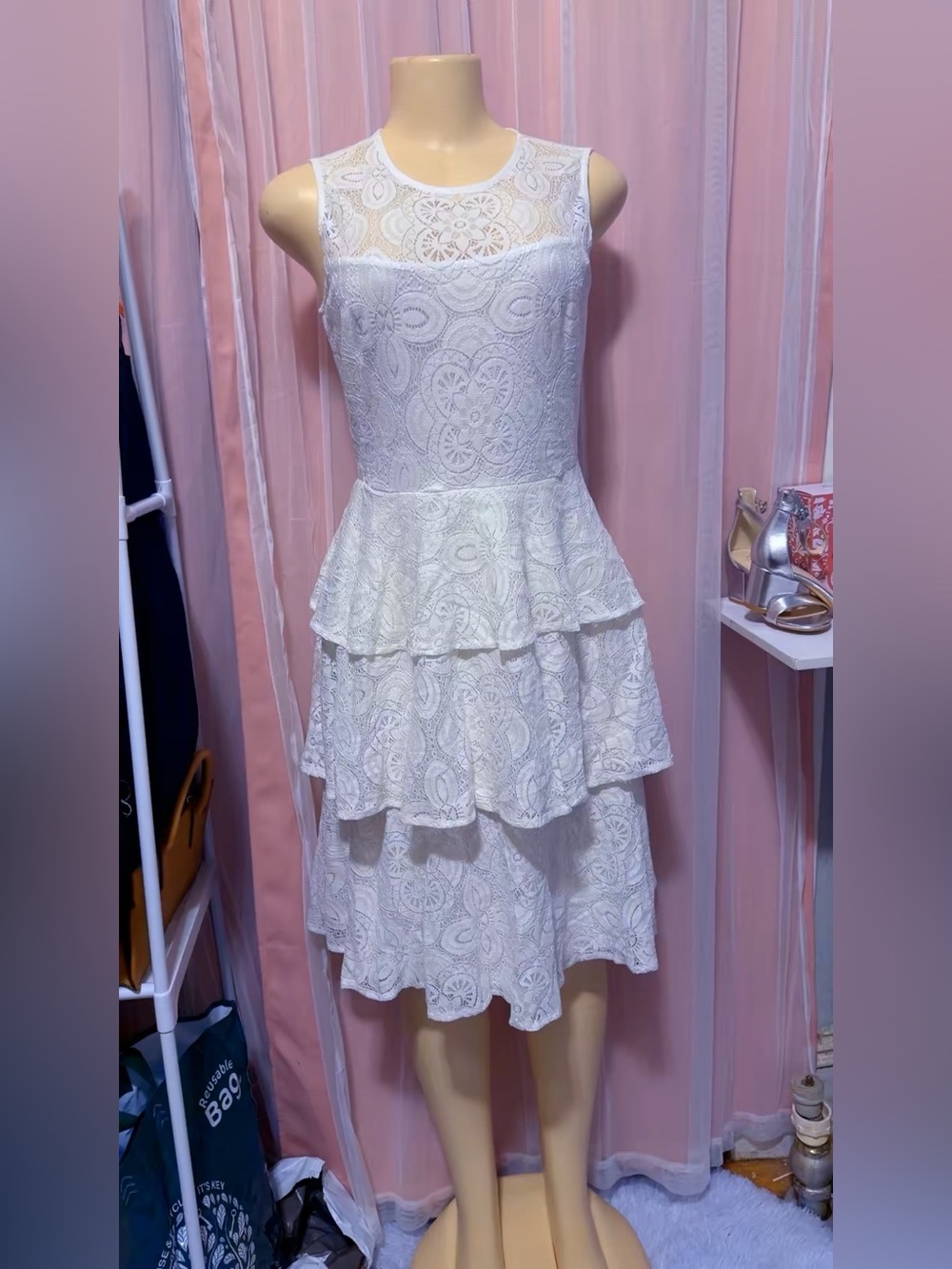 Calvin Klein White Lace Tiered Midi Dress size 2